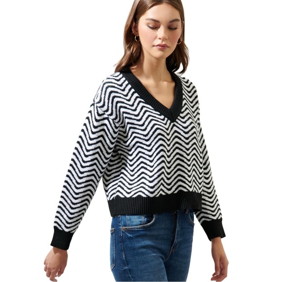 NWT $59 Sugarlips Greta Zebra Long Sleeve Sweater – Black/White (Size XS) - Picture 5 of 5